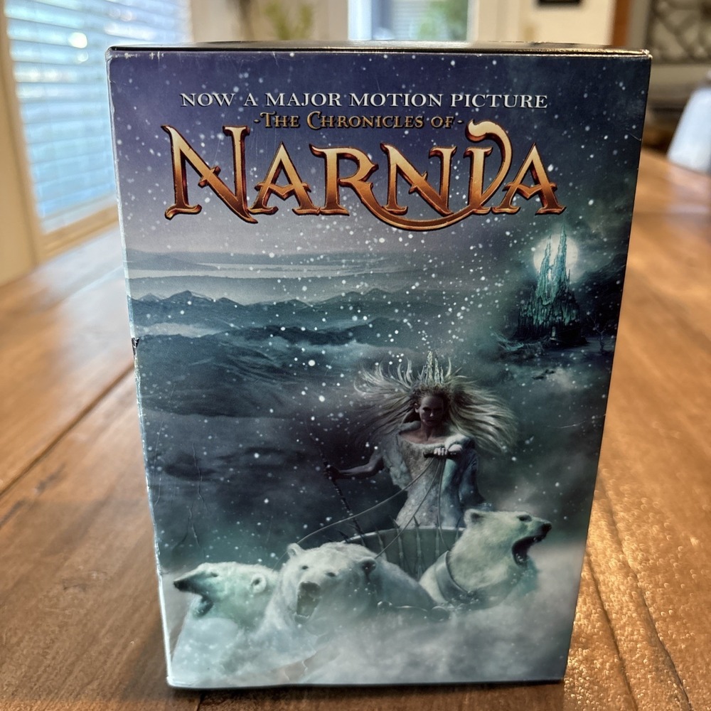 C.S. LEWIS "THE CHRONICLES OF NARNIA" The Original 7 Novels in box case! - Picture 3 of 4